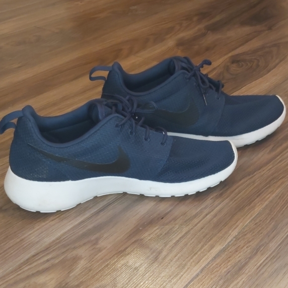 Nike Other - Nike roshe ones Nike Other - Nike roshe ones